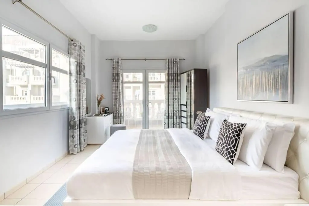 Contemporary 2BR w/ Maid’s Room at JVC - 2