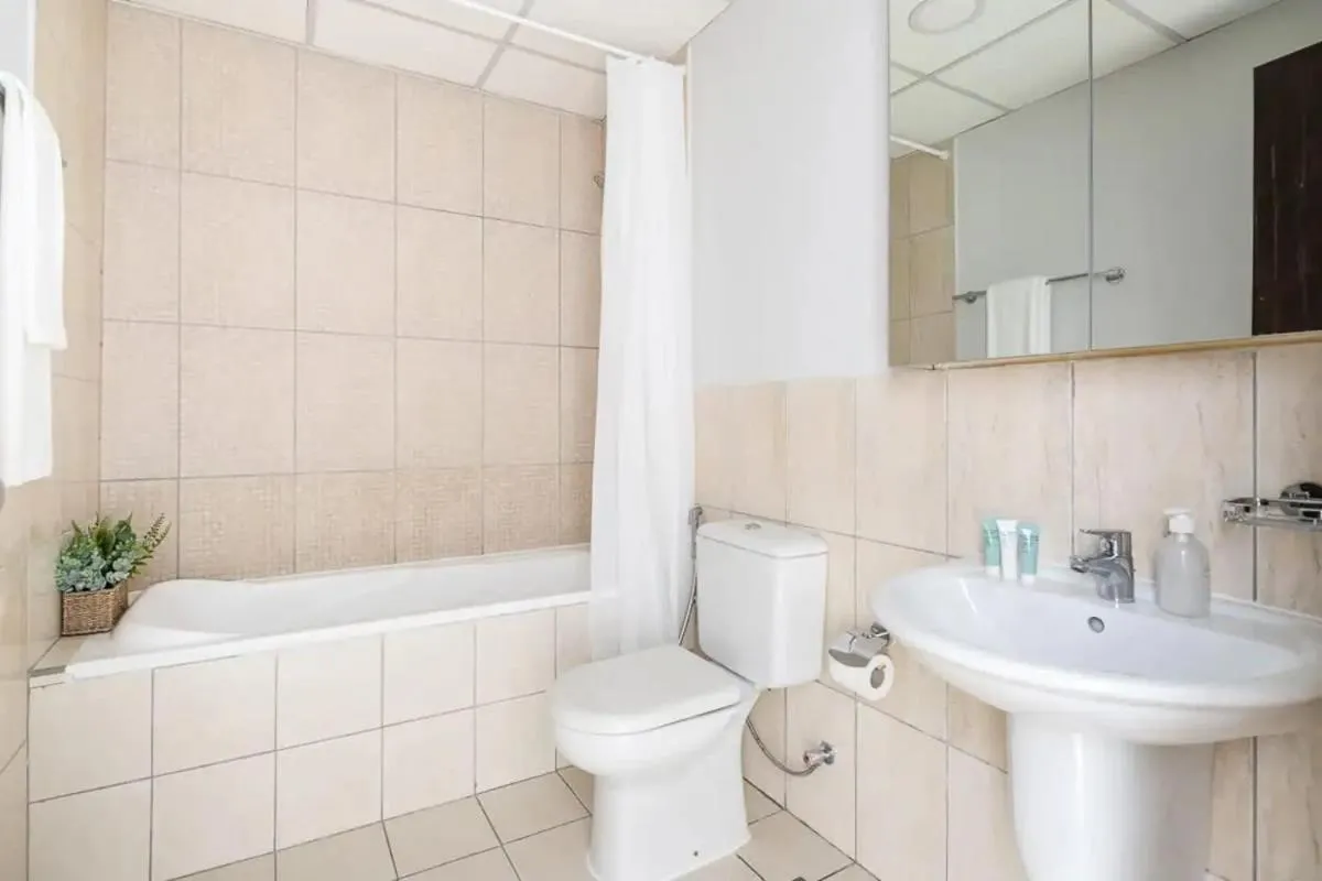 Contemporary 2BR w/ Maid’s Room at JVC - 3