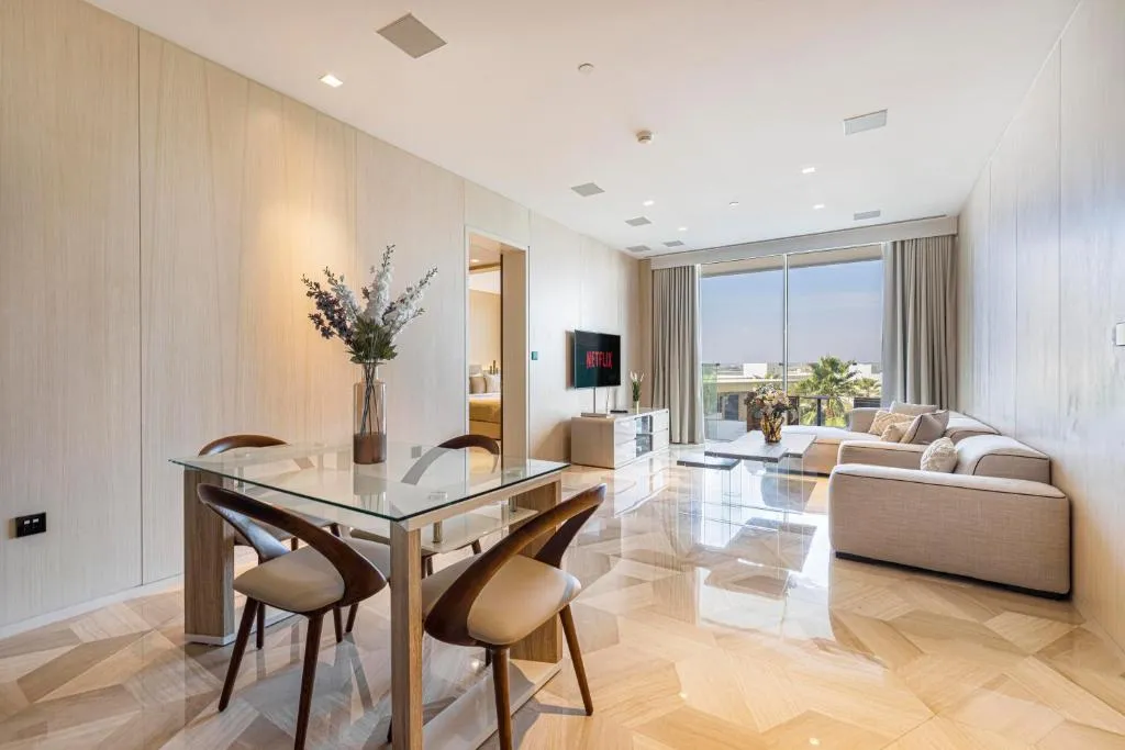 Daniels Five Palm Sea View 2BR with Maids Room
