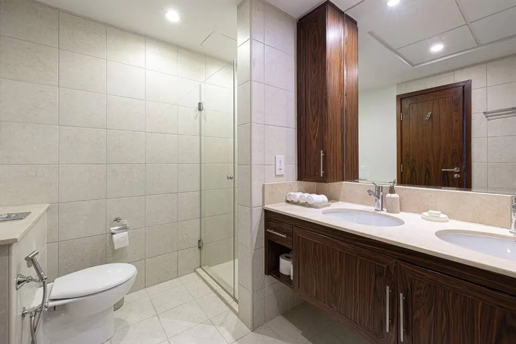 Downtown Delight 3BR with Stunning Fountain Views - 3