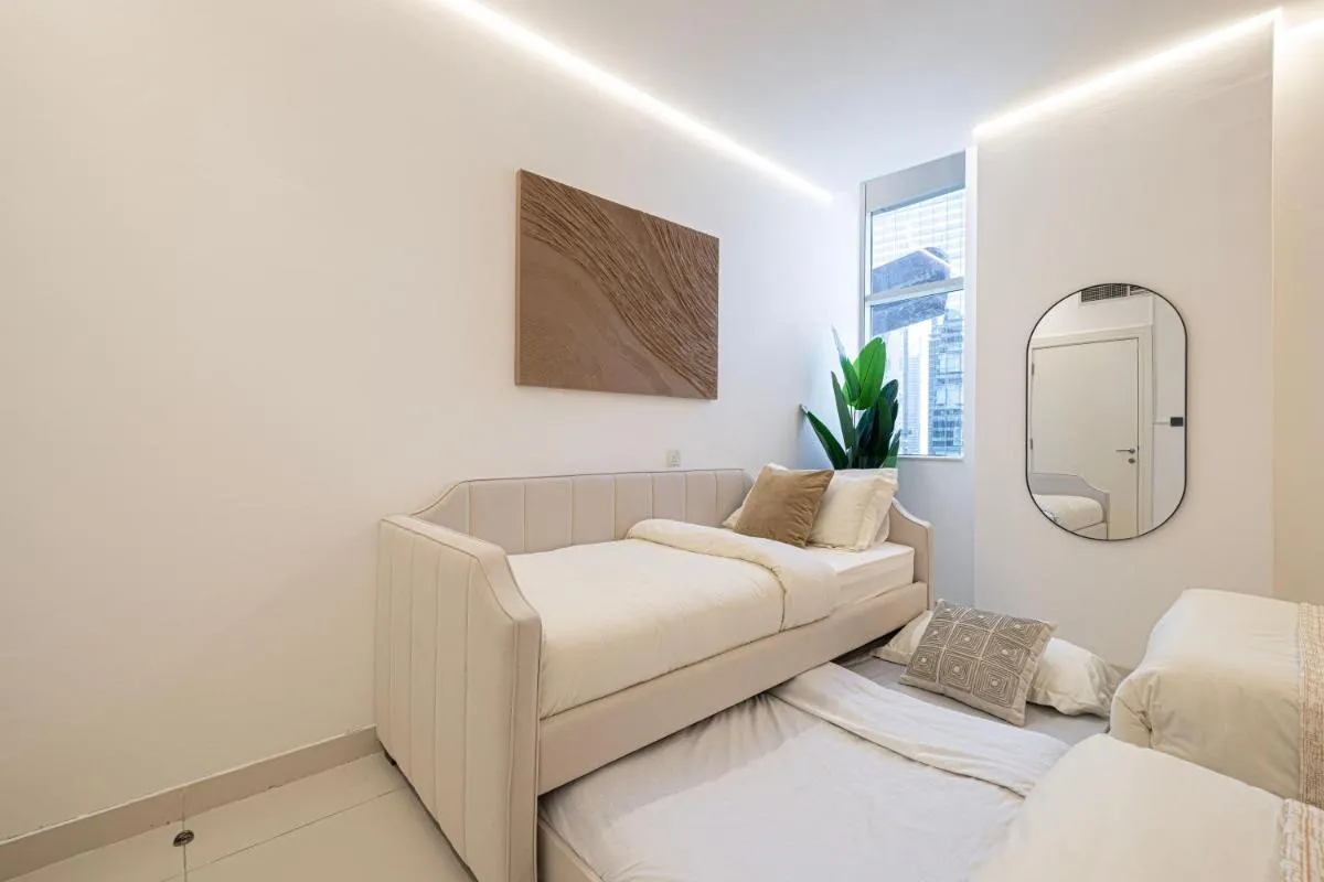 Downtown Views – The Penthouse - 3