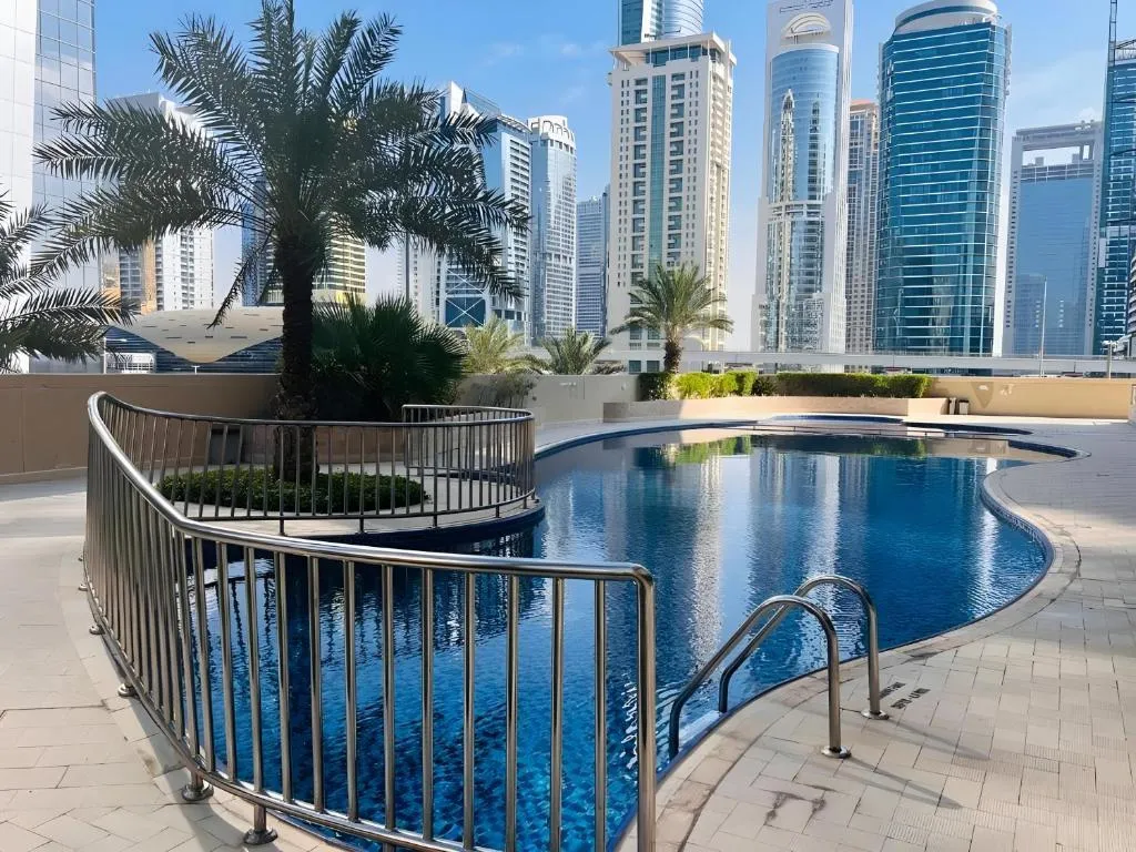 Dubai Marina Escape Steps to Metro & Beach
