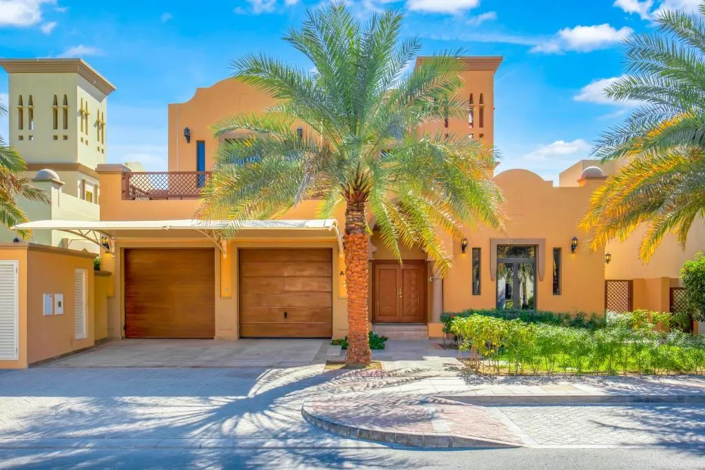 FAM Living – Palm Jumeirah – Beach Villas with Private Pool