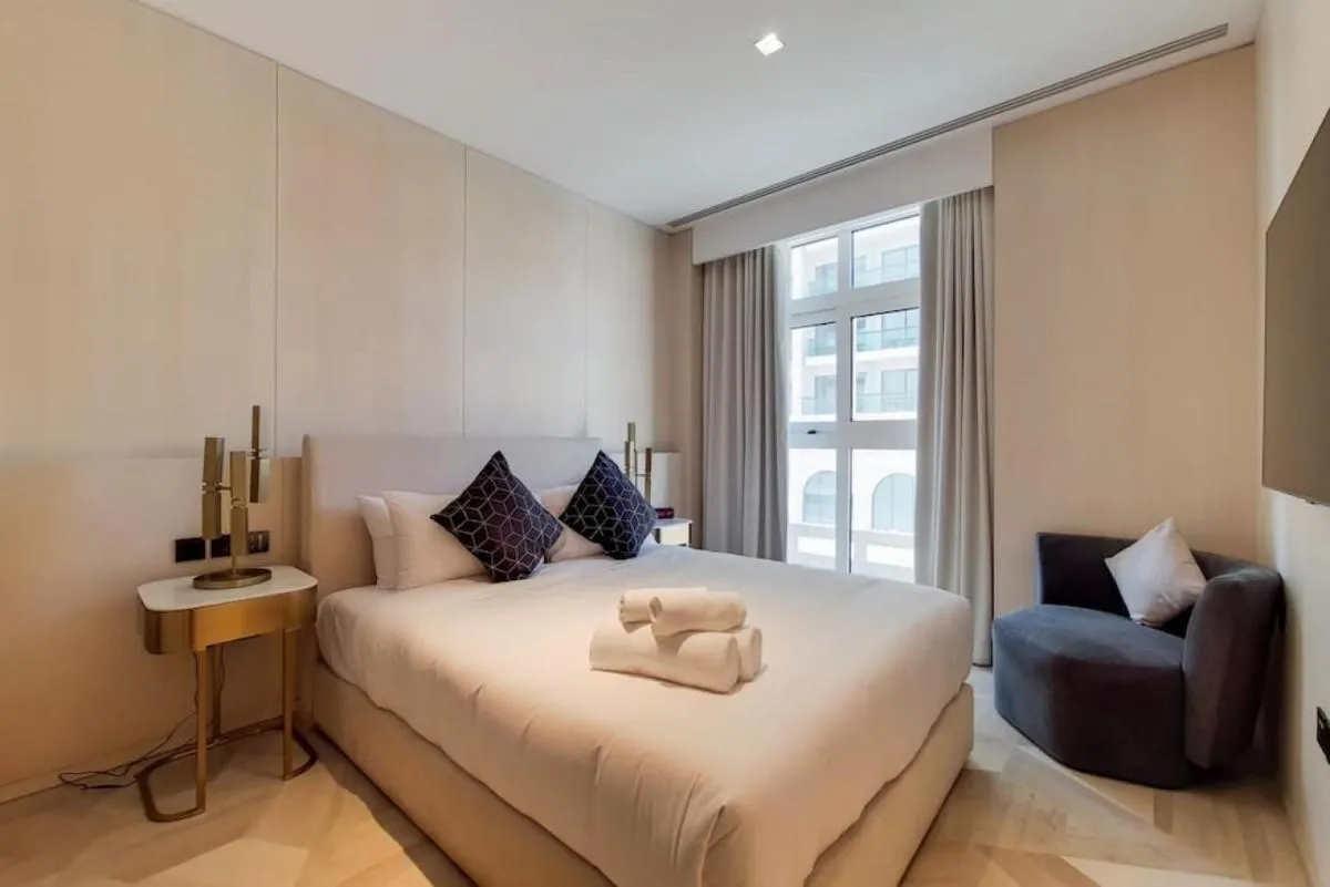 FIVE Palm North Residences – Spectacular Three Bedroom - 2