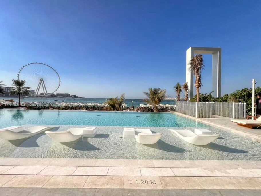 Fantastic and Rare 4BR+maid’s in JBR Walk - 2