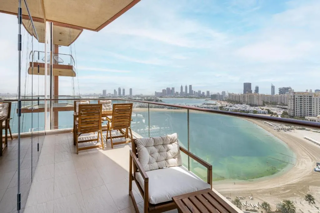 Full Sea View – 2BR w maid’s room in Tiara Residence, Palm Jumeirah – Allsopp & Allsopp
