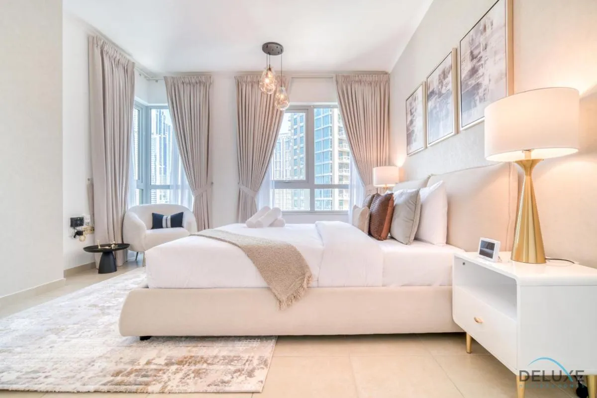 Glamorous 1BR at Residences 5 Downtown Dubai by Deluxe Holiday Homes - 2