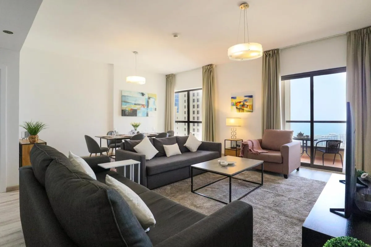 HiGuests – Amazing Sea Views from this 2BR Apt in JBR - 2