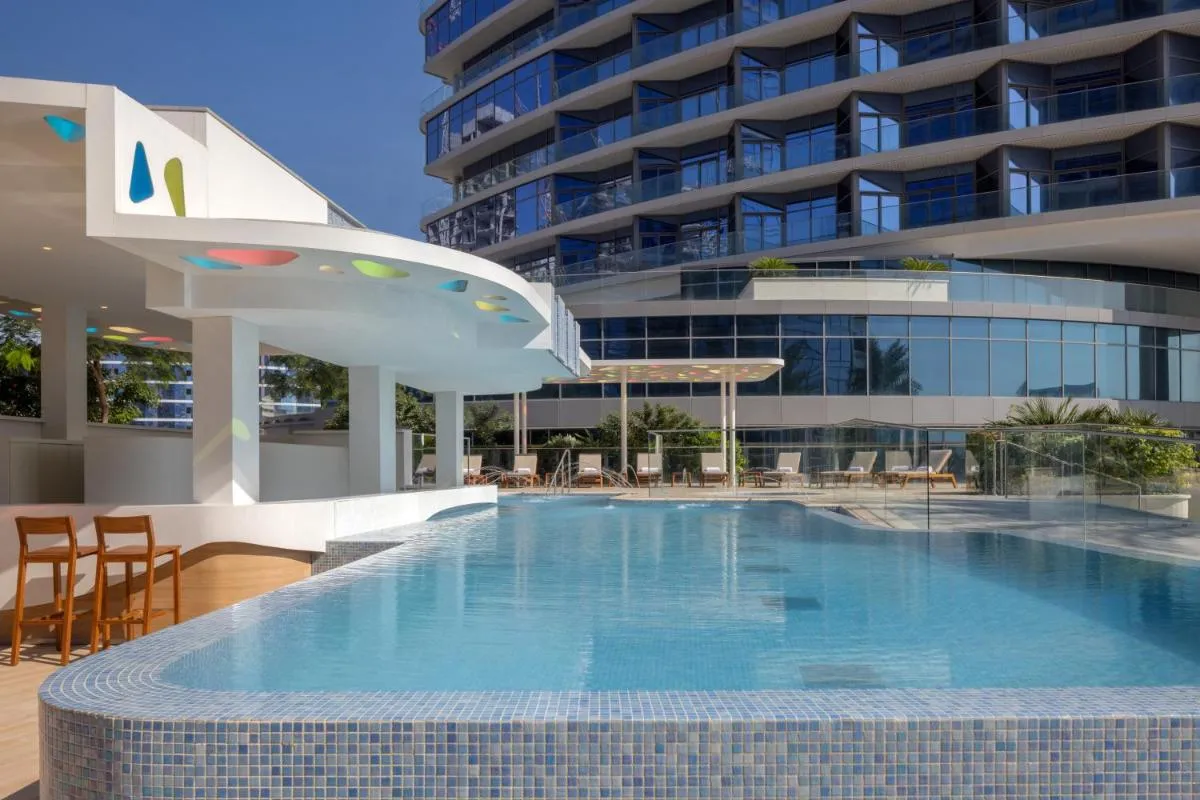Hilton Dubai Creek Hotel & Residences - 3