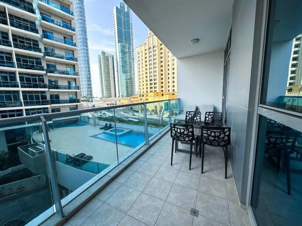 Holiday Homes by DO – Dubai Marina