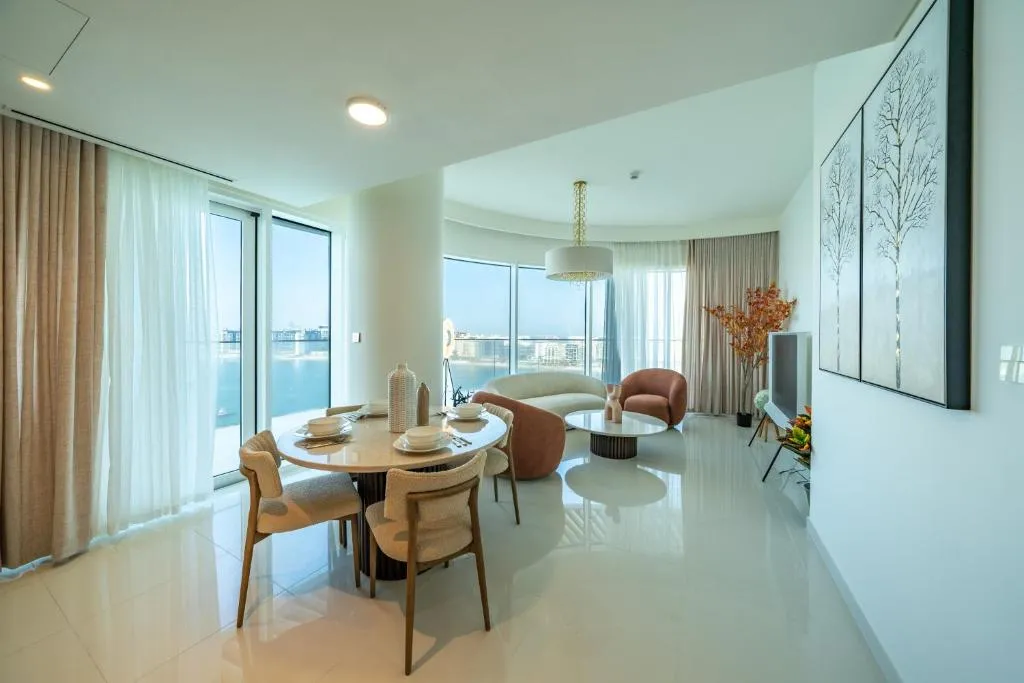 Homes Beyond Brand New 2BR with Beach Access