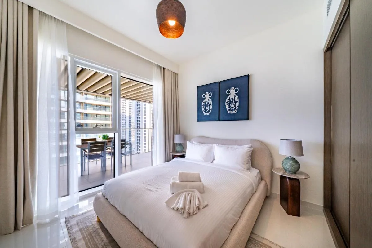 Homes & Beyond I Contemporary 2BR with Sea View - 2