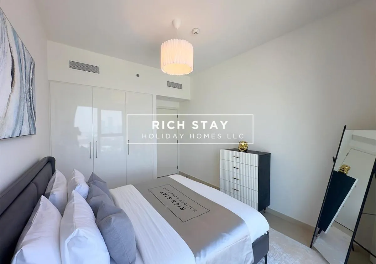 Incredible 1BR, Downtown Views II near Dubai Mall - 2