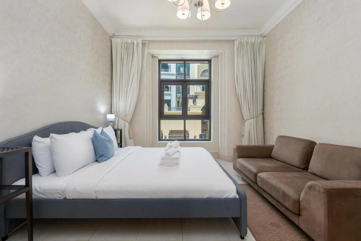 Lux BnB I Souk Al Bahar I Burj Khalifa Views - 2