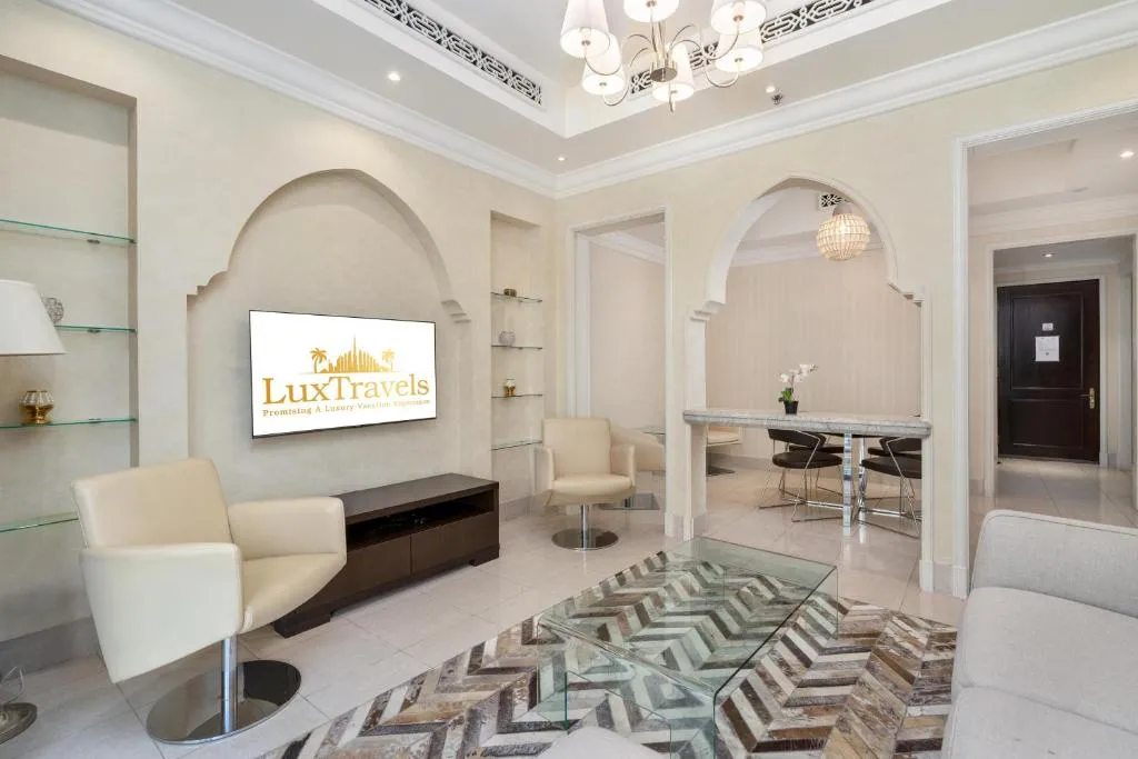 Lux BnB I Souk Al Bahar I Burj Khalifa Views