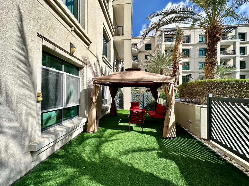 Lux BnB Travo Tower I Private Garden I Lake View