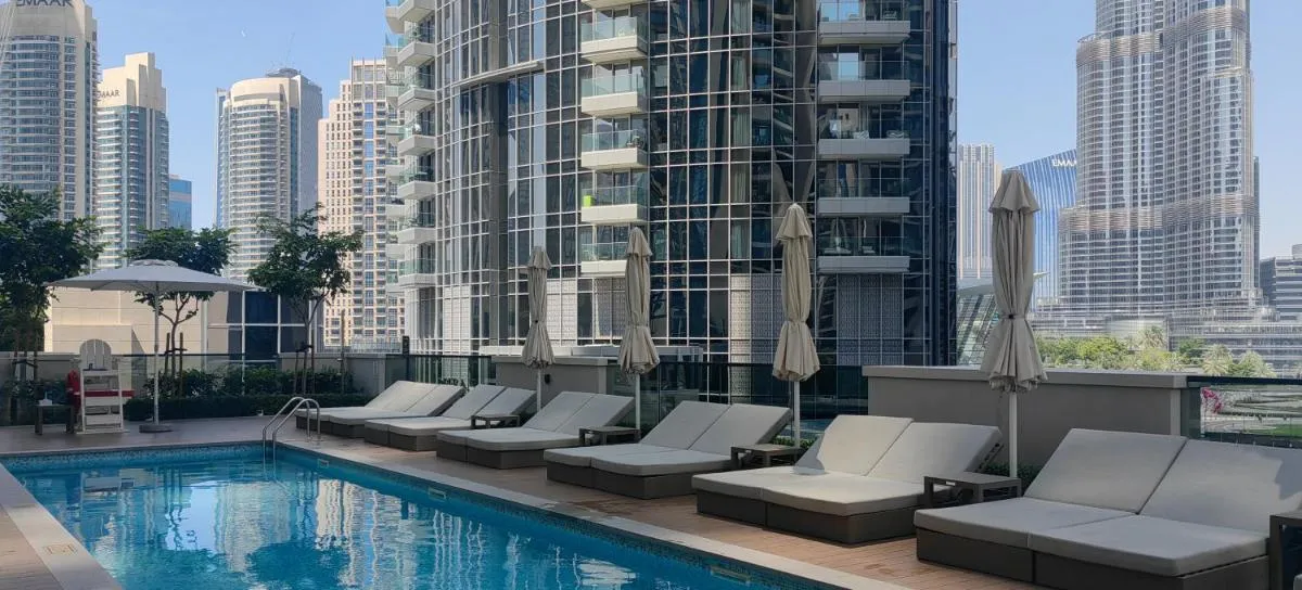 Luxurious 4BR Apartment w/ Prime Burj Khalifa View - 3