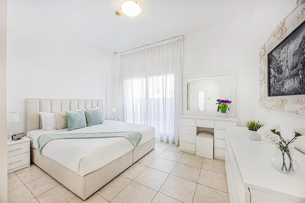 Luxury 2BR Haven with Expansive Terrace and Elegance
