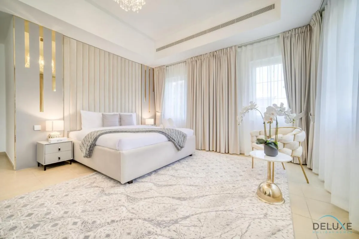 Luxury 3BR Villa with Assistant Room at Alvorada 4 Arabian Ranches by Deluxe Holiday Homes - 2