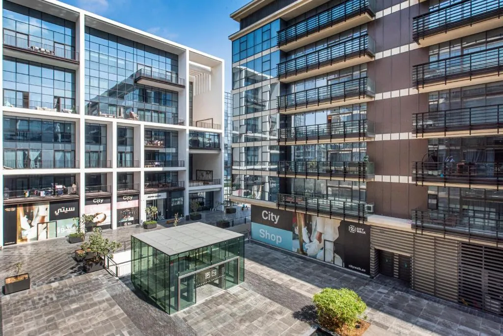 Luxury Apartment with Pool, Patio & Gym in City Walk By ĀYA Boutique