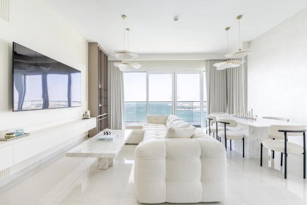Luxury Coastal Escape – Bright 3BR Apt – La Vie JBR