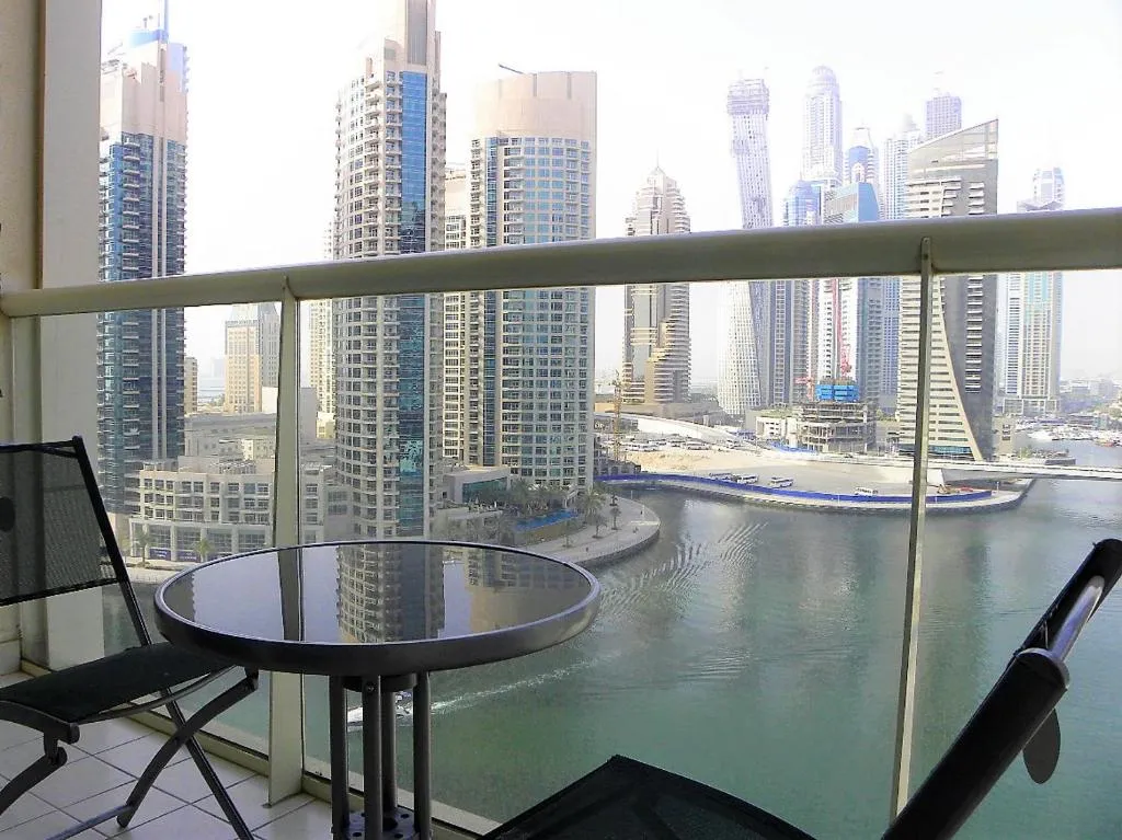 Luxury Escapes – 1BR with Balcony & Stunning Marina View – MVT
