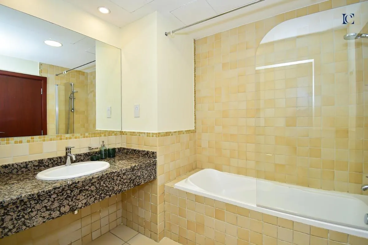 Luxury Escapes – Amazing Sea View – 4 Bedrooms Apt with Maids room in JBR - 3