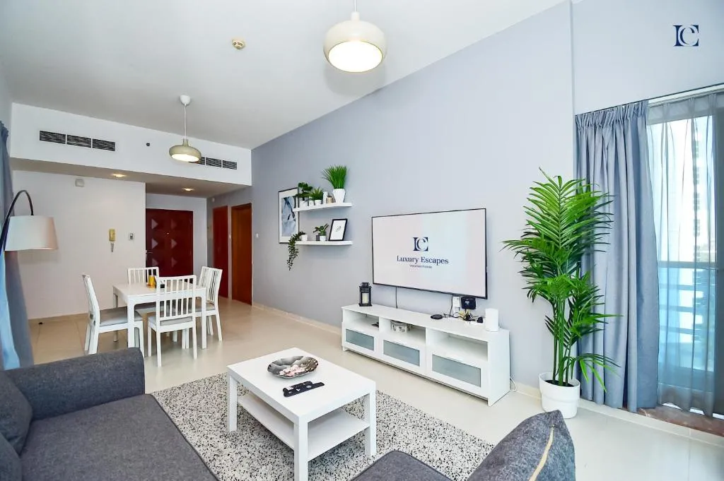 Luxury Escapes – Stylish 1BR Apartment – Close to Metro in Dubai Marina – Cascade Tower
