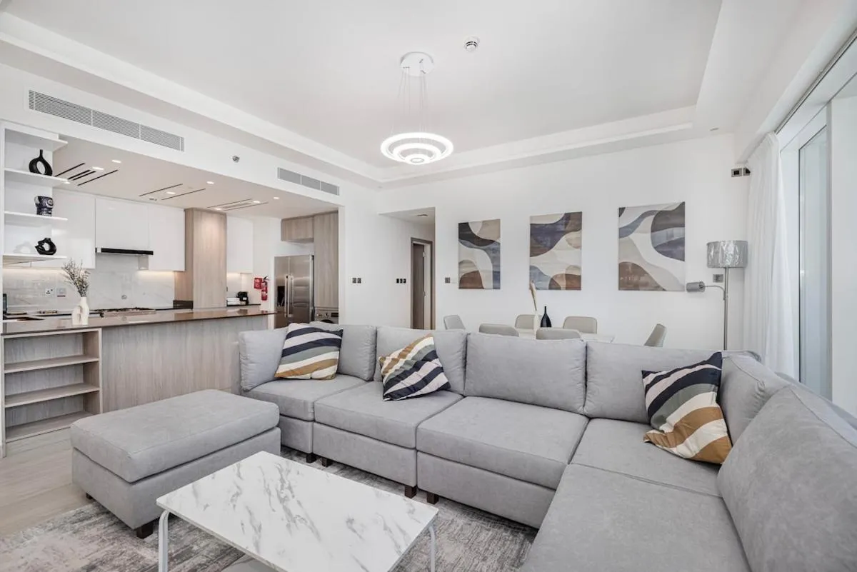 Medore Entire Brand New Flat in Dubai - 2