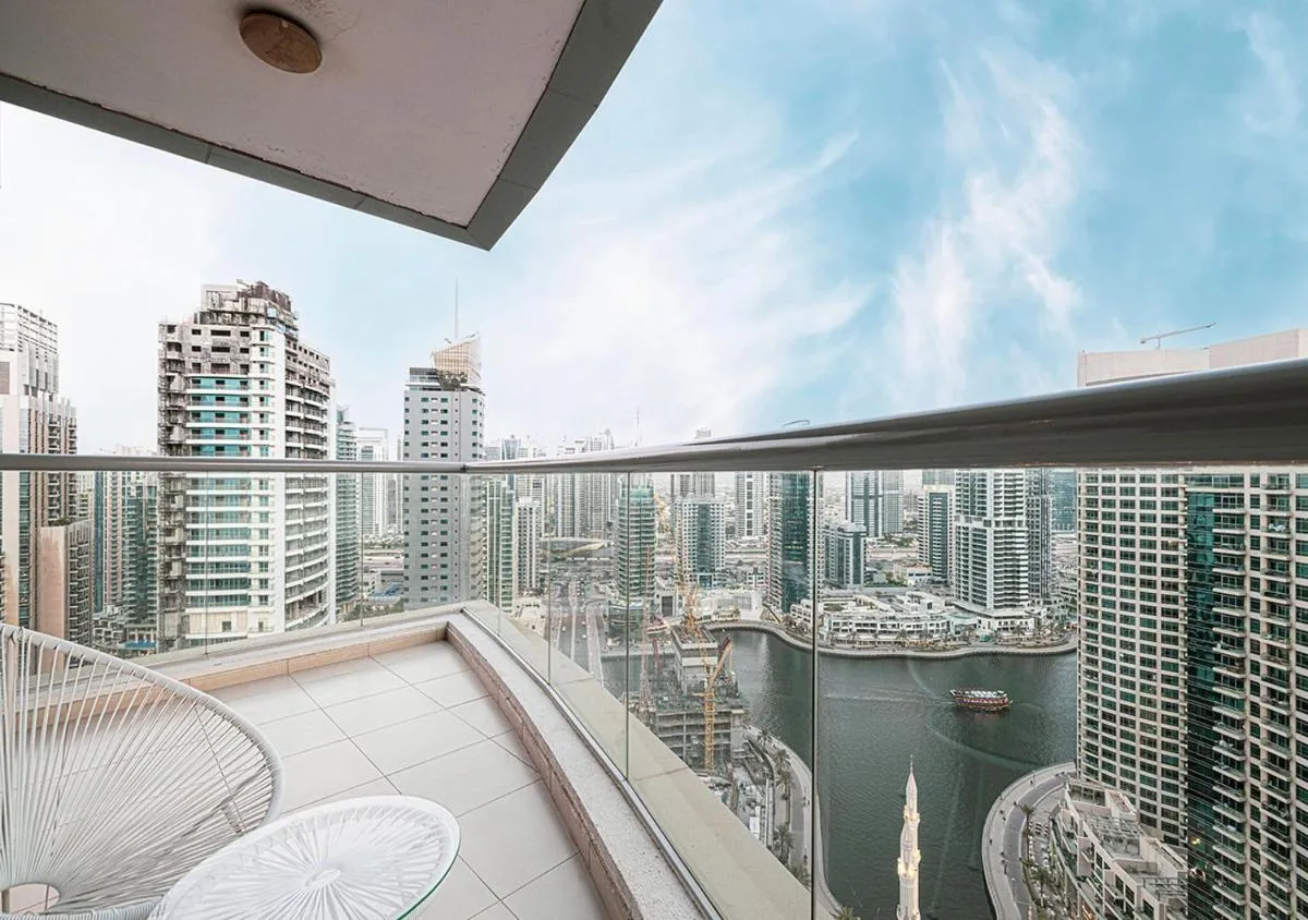 Modern 4BR with Balcony and Scenic Marina Views - 2