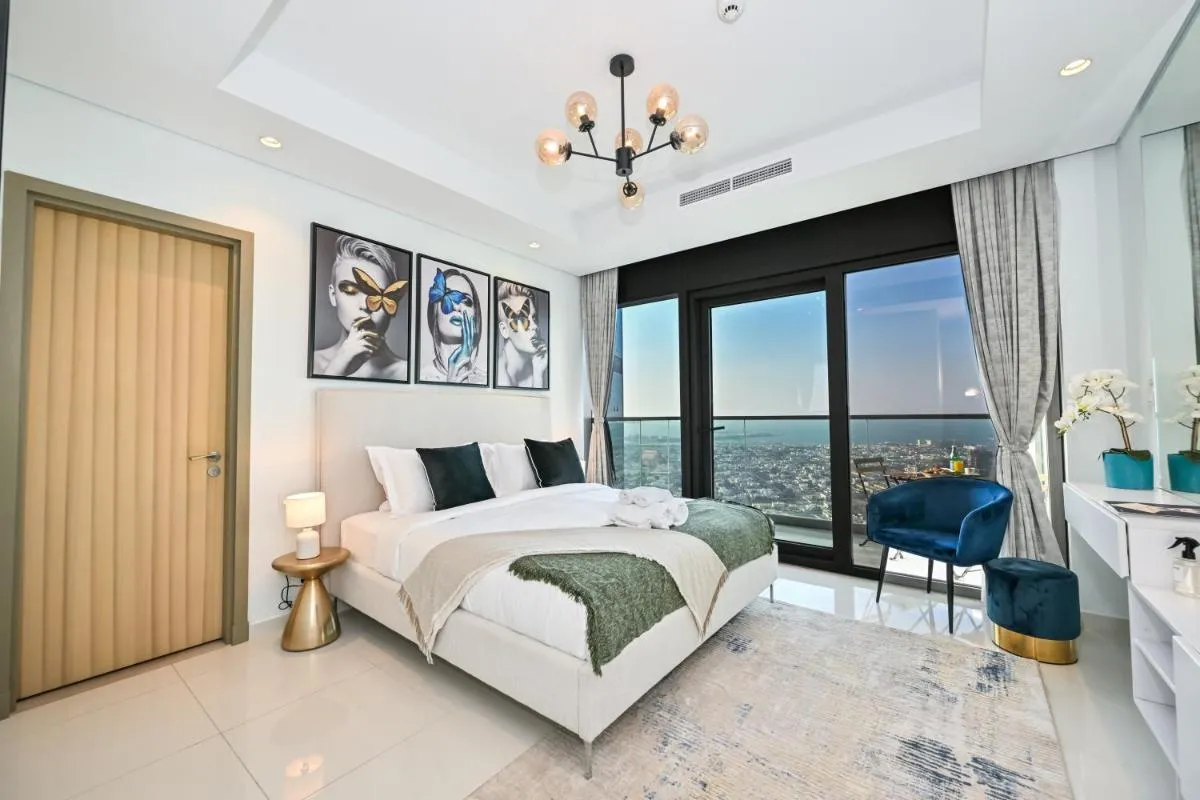 New Luxury SeaView 2Bed – Spectacular Rooftop Infinity Pool, Bar & Burj Views! - 2
