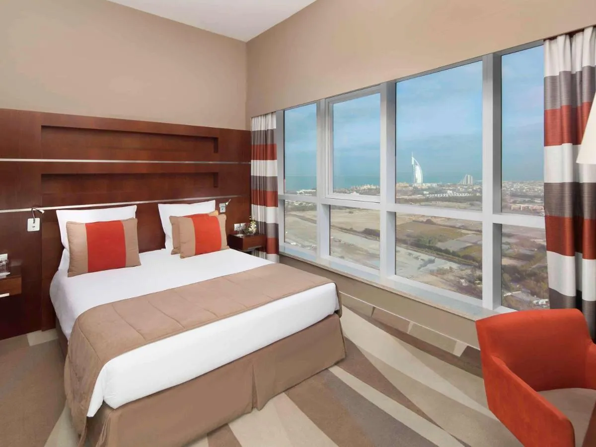 Novotel Dubai Al Barsha - 3