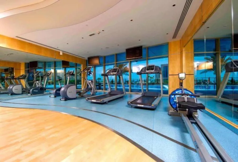 Ocean Heights – Spacious 1 Bedroom with Sea View & Free Parking - 3