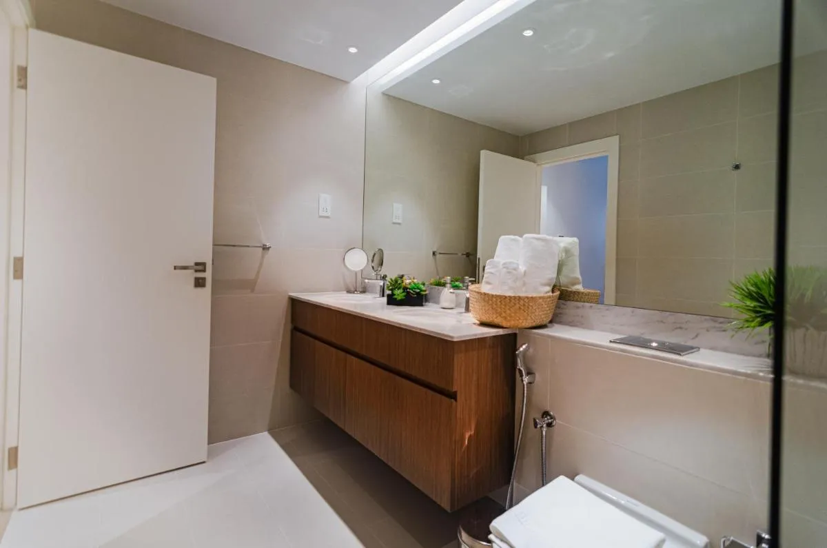 Outstanding New Apartment with Sea View In La Mer - 3