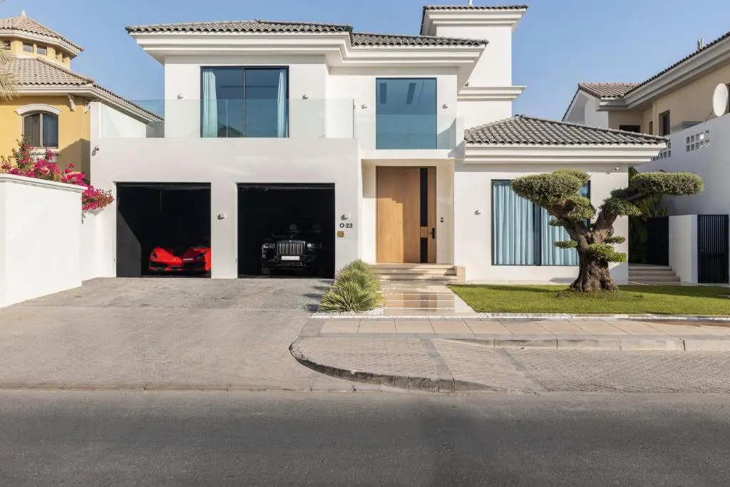 Palm Jumeirah Paradise – 5BR Villa – Infinity Pool