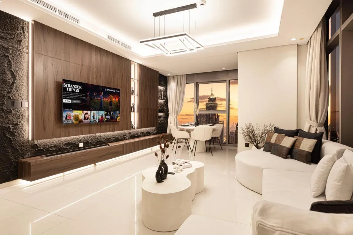 Panoramic Burj Khalifa and Sea View, Infinity Pool, Luxury 2BR - 2