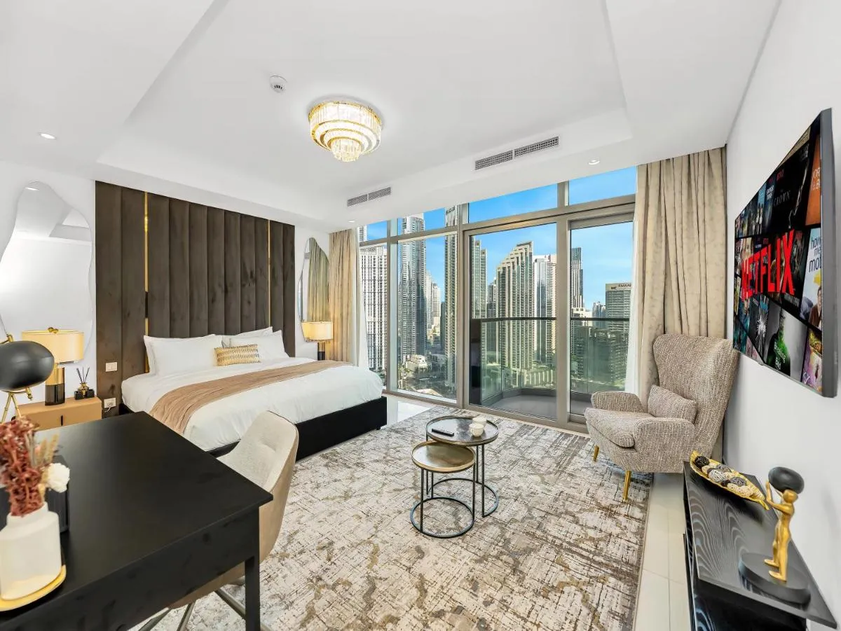 Paramount Hotel Midtown – Luxury Apartments by Dale Lee - 2