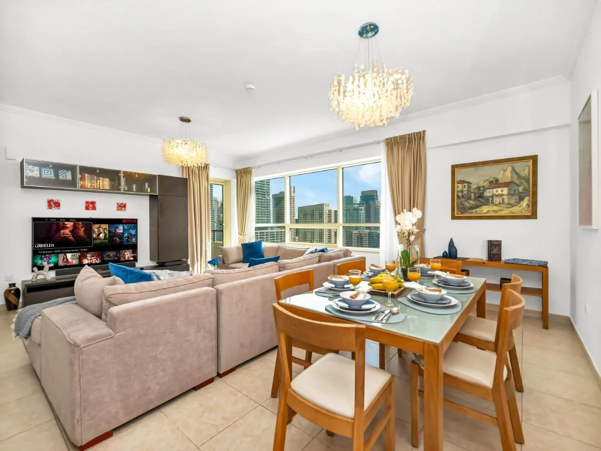 Premium One-Bedroom Apartment with Spectacular Marina View & Private Balcony by Dejaview Stays - 3