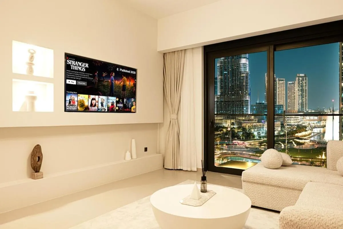 Prime 2BR Apartment with Burj Khalifa and Fountain Views – Next to Dubai Opera and Near Dubai Mall - 3