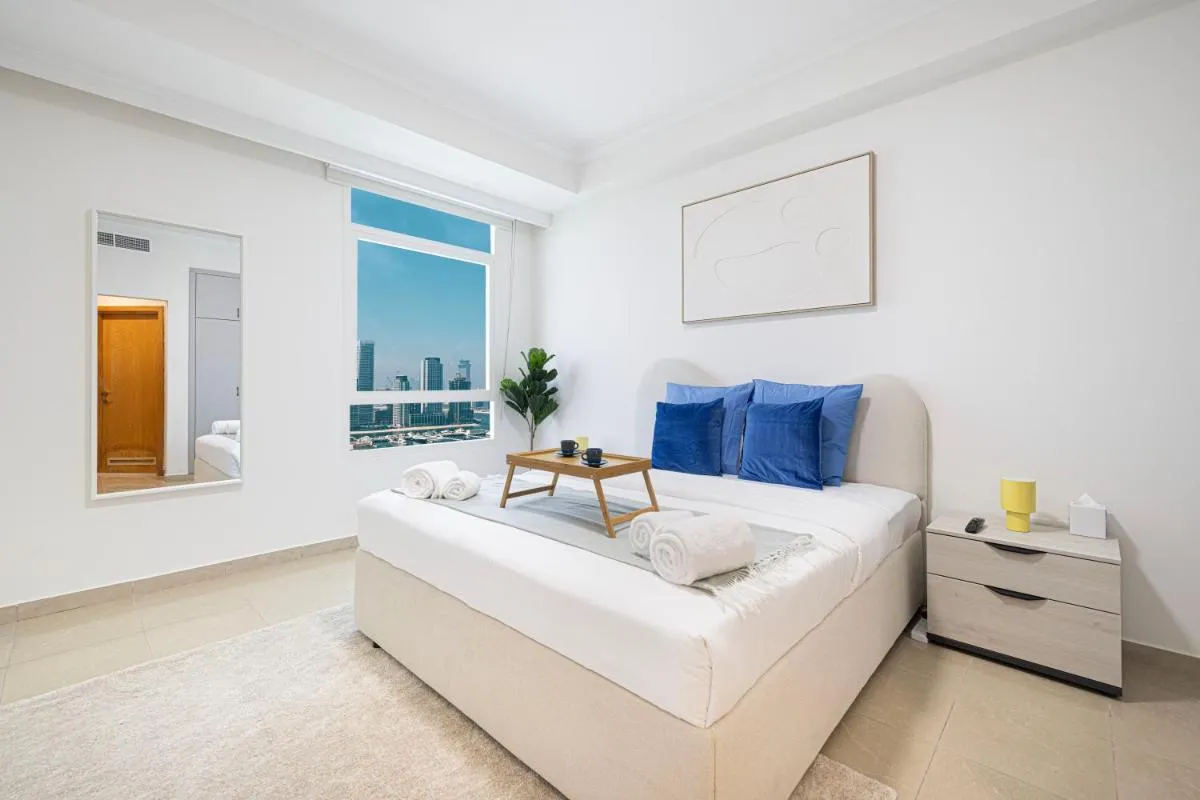 Prime Location – 2BR with Spectacular Sea View - 3