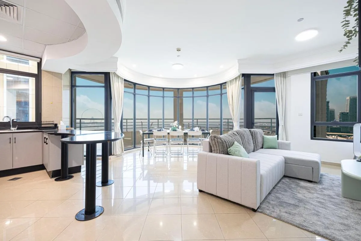 Prime Location – 2BR with Spectacular Sea View - 2