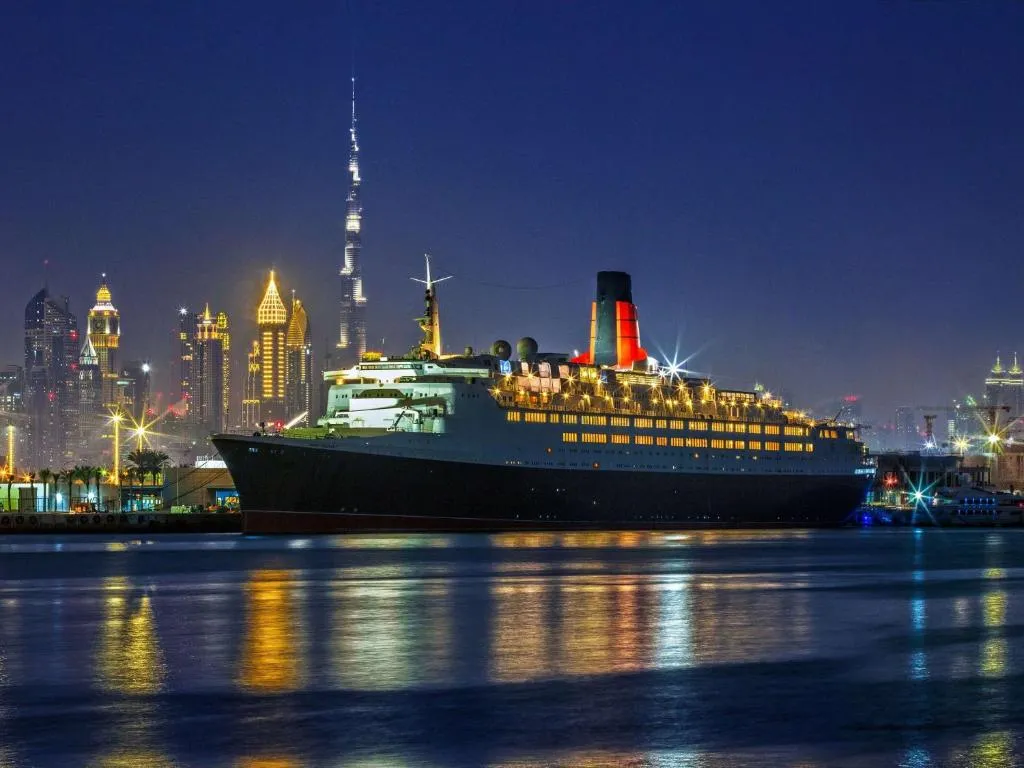 Queen Elizabeth 2 Hotel