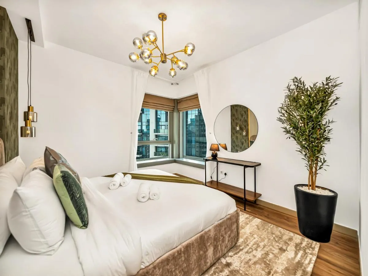 Royal Vista at 29 Boulevard – Dubai City & Burj Khalifa Views – Brand New Luxury 3BR Apartment - 2