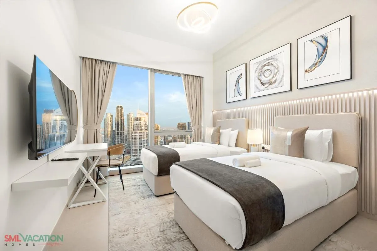 SML Vacation Homes – Sky High Apartments with Burj Khalifa and Dubai Fountain Views at Grande Signature, Downtown Dubai - 2