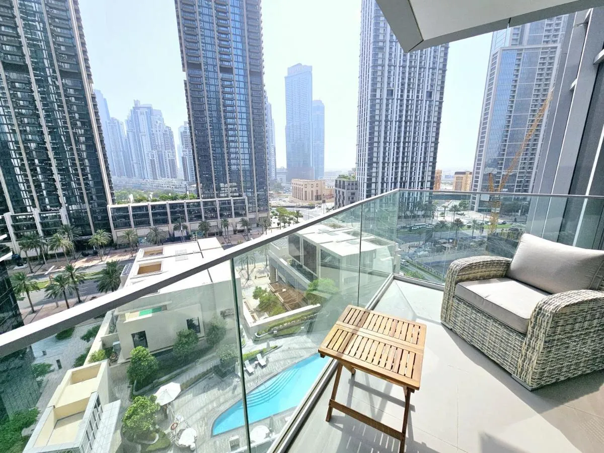 SUNRISE HOMES – Lavish 2 Bedrooms with Dubai Fountain View! - 2