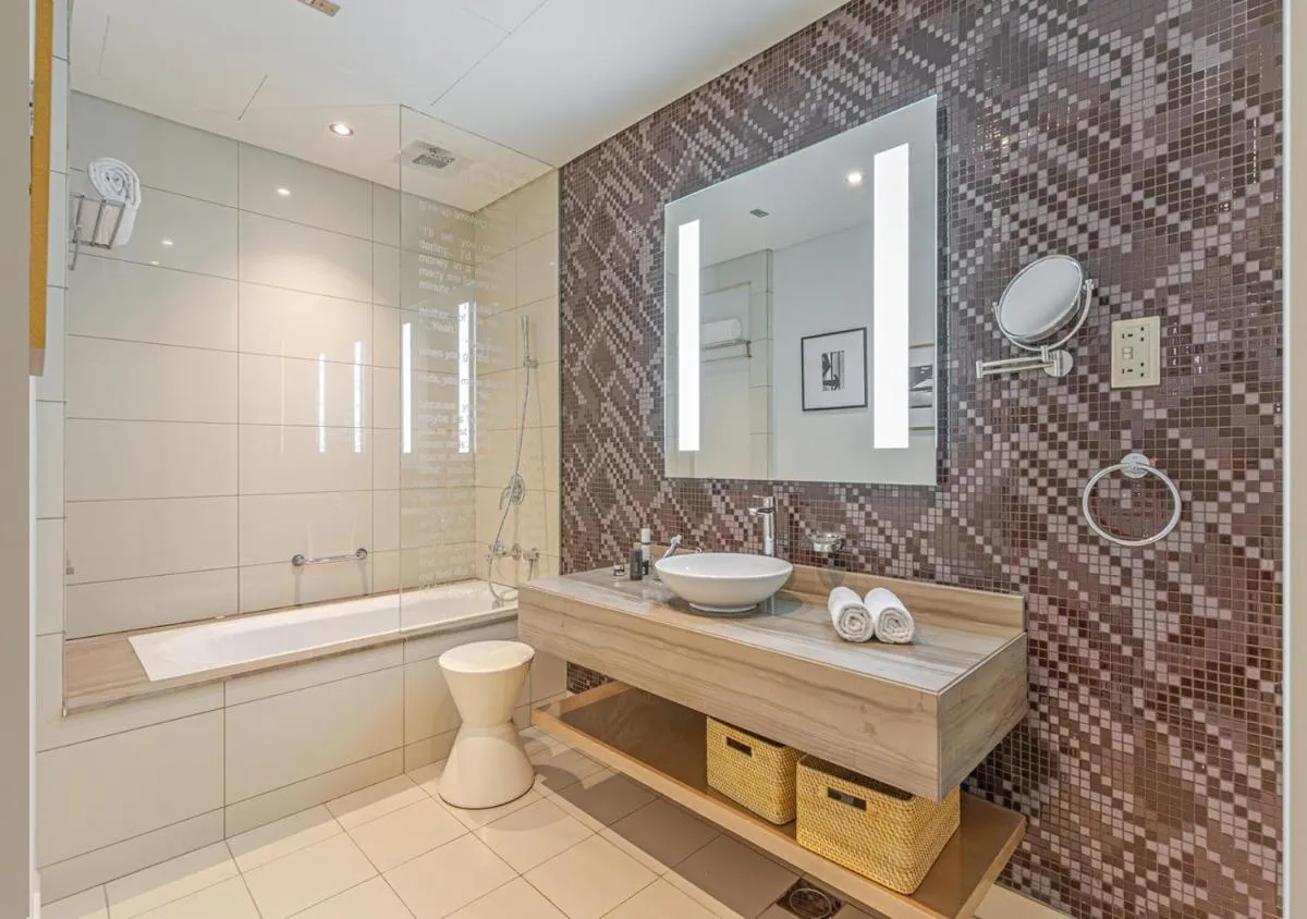 Savis Homes – 1BR Ultimate Luxury and Glam Escape - 3