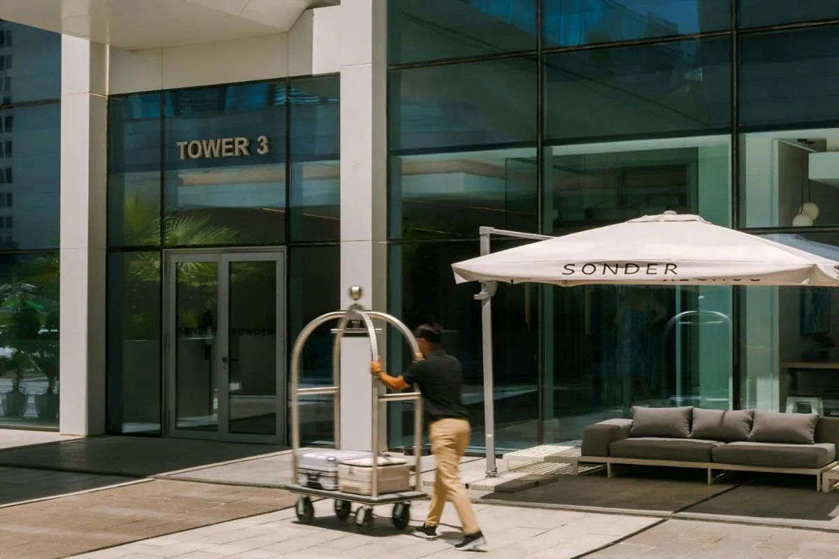 Sonder by Marriott Bonvoy Downtown Towers Apartments - 3