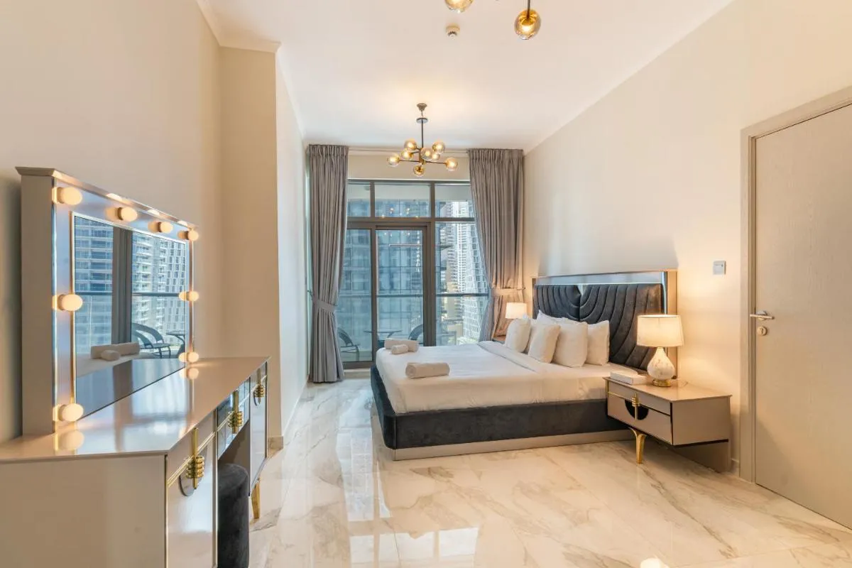 Spacious 1BR in the iconic Torch Tower, Dubai Marina – Allsopp&Allsopp - 2