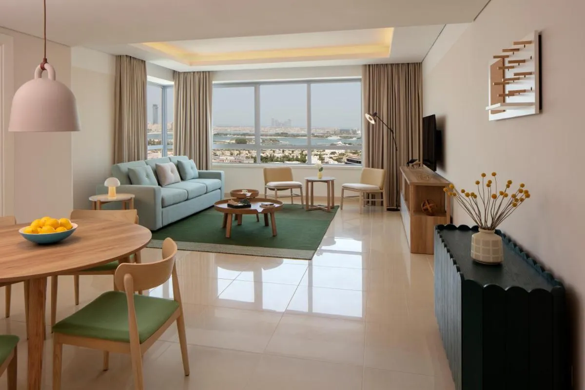 Staybridge Suites Dubai Internet City by IHG - 3