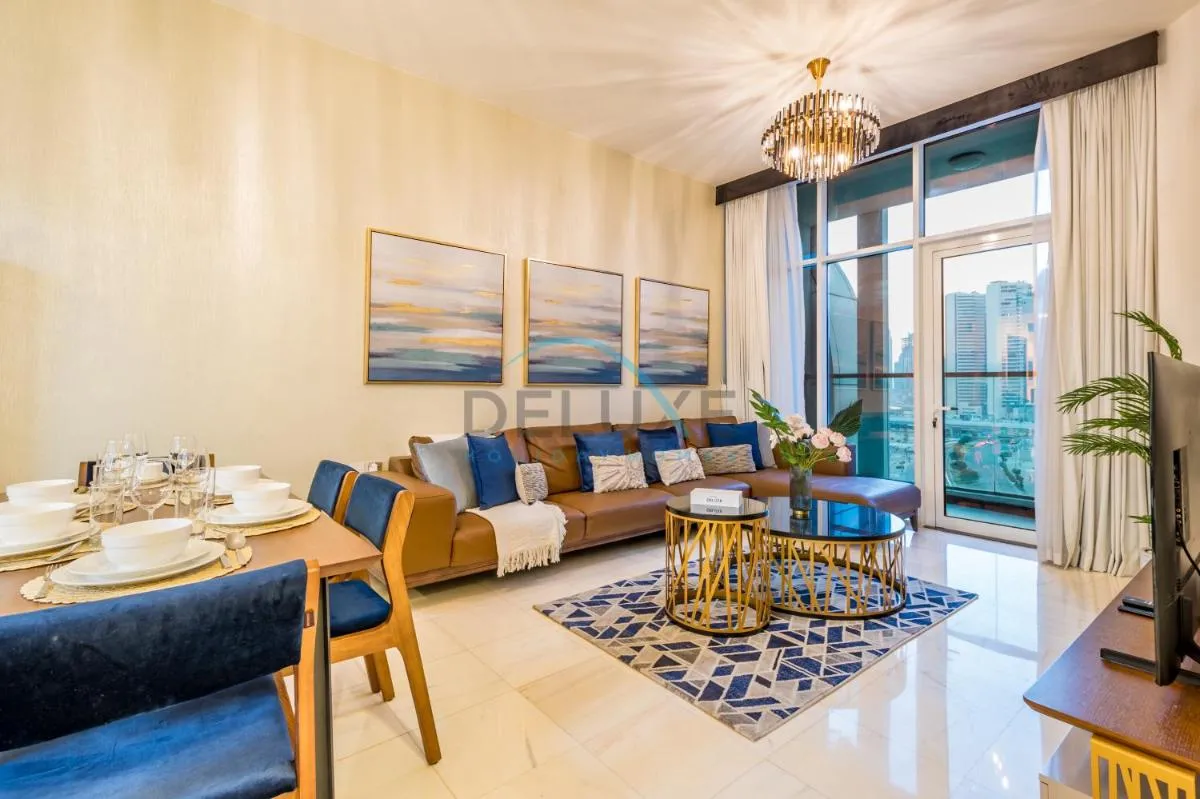 Stunning 3BR Apartment in Bayz Tower, Business Bay by Deluxe Holiday Homes - 2